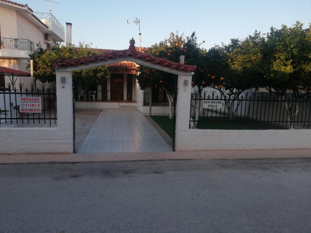 Sunhouse Vrachati Exterior photo